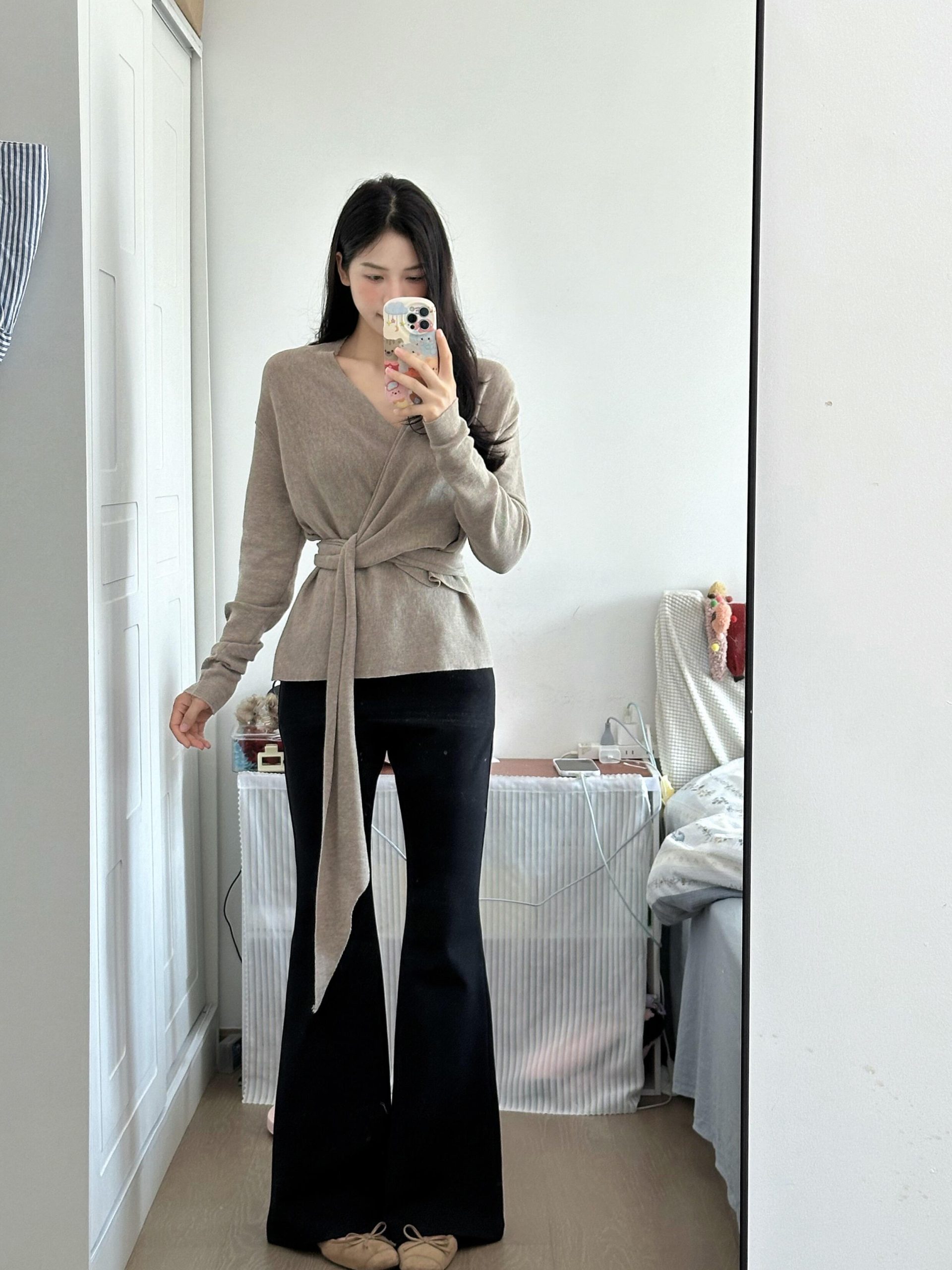 Women's Cross-Front Knit Top in Oatmeal, One Size, Multi-Way Wear - Image 4