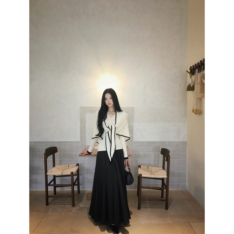 Korean Style Two-Piece Knit Sweater Set with Triangle Shawl Design Slimming Long Sleeve Top Fall - Image 5