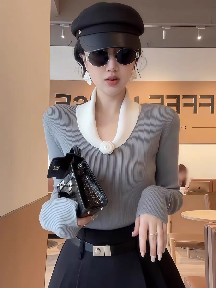 Lilian Ribbed Knit Sweater with Color Block Design Women New Fall 2026 - Image 4